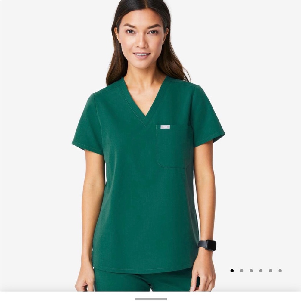 Catarina hunter green scrub top